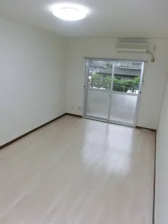 フィロフジヤマ【1階】の居間