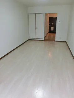 フィロフジヤマ【1階】の居間