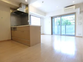 メゾンカルム代々木公園【3階】の外観