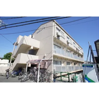 GLORY【1階】の外観