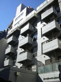 ライオンズマンション九段第2【5階】の外観