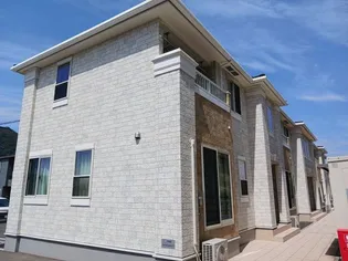 ホームタウン新田II【2階】の外観