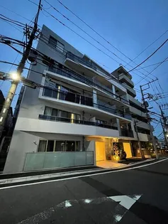 ルミーク本町イースト【3階】の外観