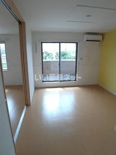 ラ・アクア ウエスト【2階】の居間