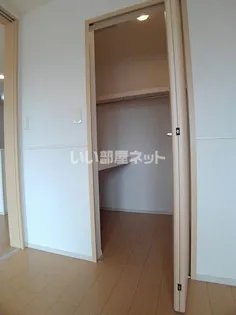 ラ・アクア ウエスト【2階】の内装