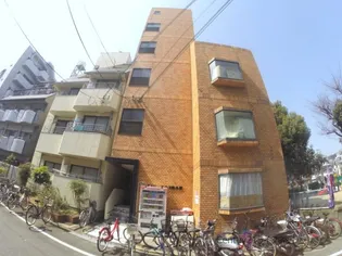 ストロング第3新大阪【1階】の外観
