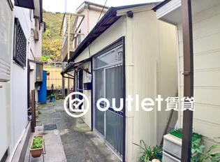 神奈川県横浜市中区新山下1【一戸建】の外観