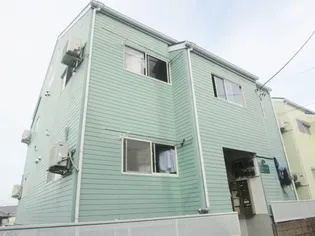 プラーズ愛甲【2階】の外観