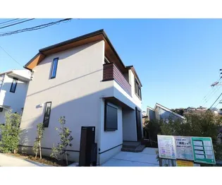 神奈川県横浜市中区鷺山【一戸建】の外観