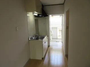 プランタン杉山【2階】の内装