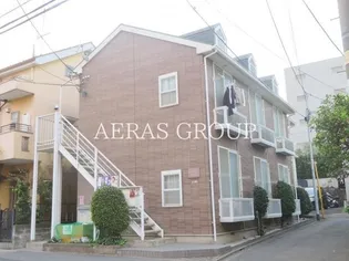 レオパレスフォーブル三茶【1階】の外観