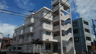 メゾン・ブランシュ・フィーユ【2階】の外観