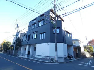 テール ド ルミエール【1階】の外観