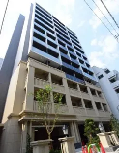 CASA EST CORTA CASA EST CORTA【3階】の外観