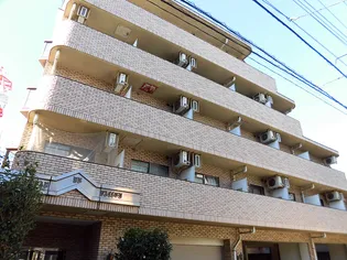 クレサンバレー【2階】の外観