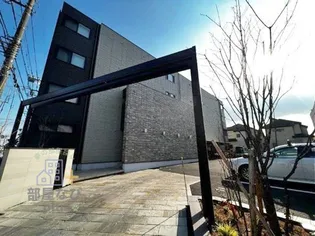 シャーメゾンの画像