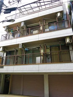 東京都新宿区西早稲田1【マンション】の外観