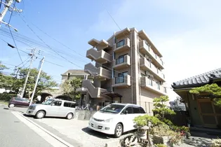 エトワール河地【4階】の外観