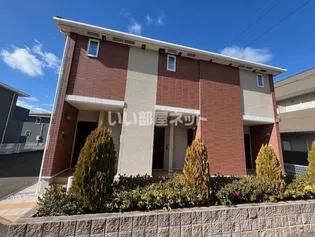 モンテカルロ II【2階】の外観