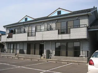 ラベンダー三峰【2階】の外観