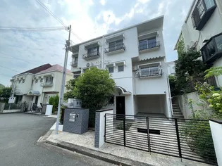 大阪府枚方市菊丘町【一戸建】の外観