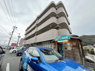 ハピネス岩田【3階】の外観