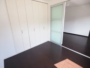 ファブール東力【2階】の居間