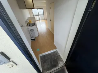 サンコート神宮東【8階】の玄関