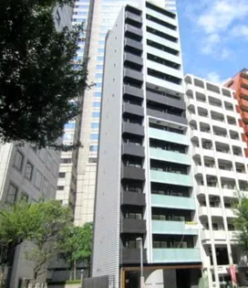 東京都新宿区西新宿3【マンション】の外観