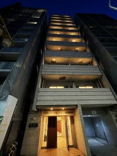 東京都新宿区西早稲田3【マンション】の外観