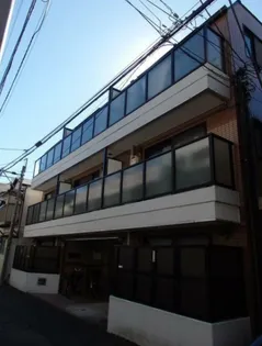 ロワールフェミナン新山下【2階】の外観