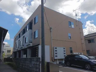 ラ ジュネスの画像