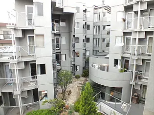 東京都世田谷区上祖師谷4【マンション】の外観