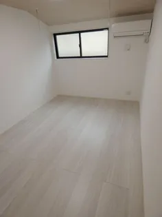 ラウレア西千葉【1階】の居間