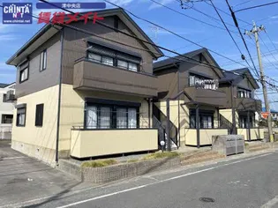 カーサエスタシオン【1階】の外観