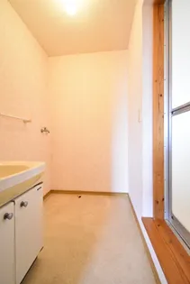 Edmond【2階】の内装