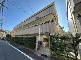 メゾン・ド・ソレイユ A棟【1階】の外観