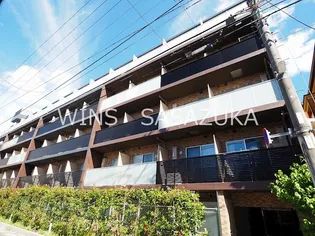 東京都中野区南台4【マンション】の外観