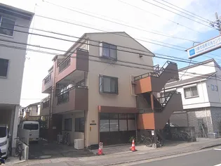 クローバーズステーションの画像