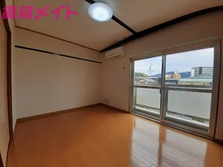 岩渕松鶴【3階】の居間