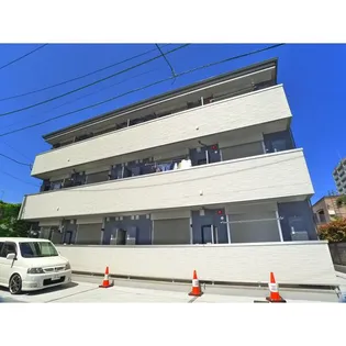 IZ(イズ)【1階】の外観