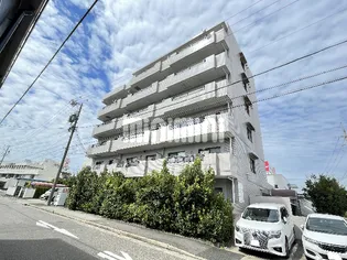 カノン梓【5階】の外観