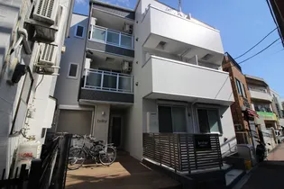 brillar(ブリジャール)【2階】の外観