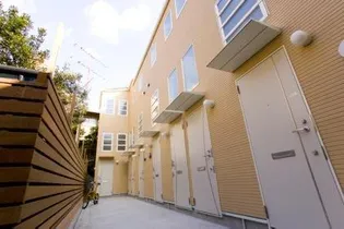 東京都渋谷区東1【一戸建】の外観