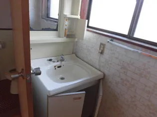 成松ハイツII【2階】の内装