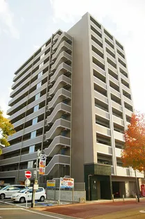 イルマーレ博多【7階】の外観