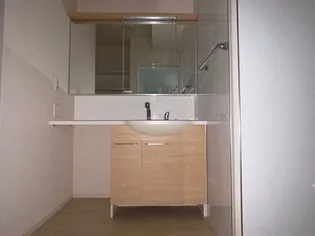 ウエスト フィールド A棟【1階】の内装