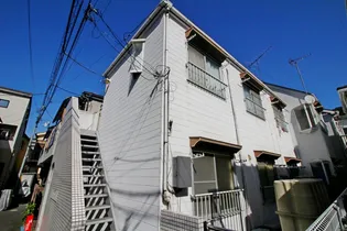 プラザドゥバルカン【1階】の外観