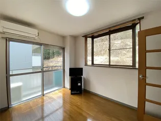 ミルキーウェイサウス棟【3階】の居間