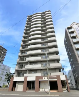 ティアラ中島公園ウエストサイド【8階】の外観